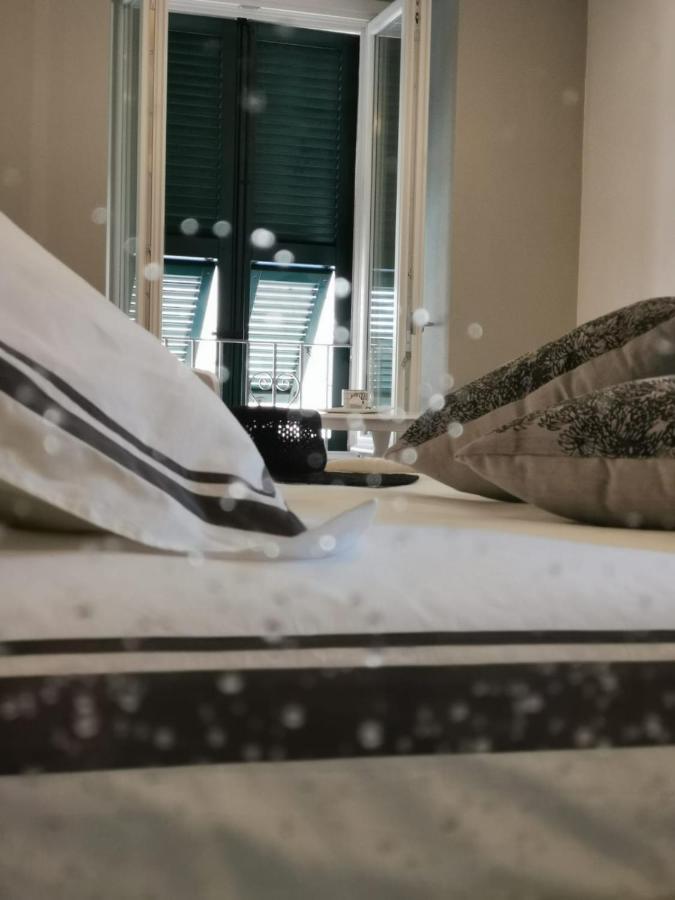 Vernazza Luxury Apartment ภายนอก รูปภาพ