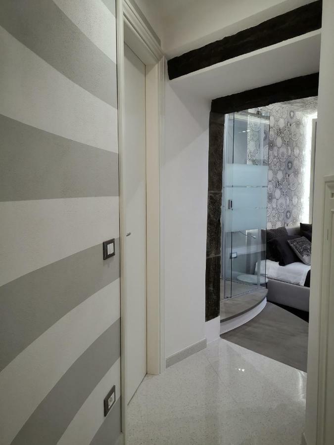 Vernazza Luxury Apartment ภายนอก รูปภาพ
